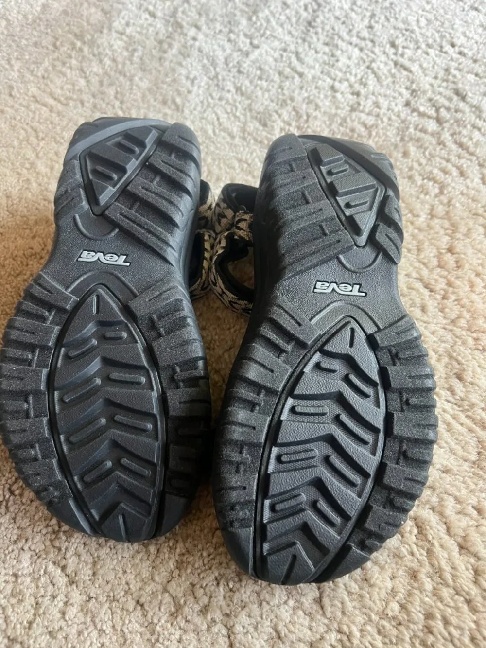 NWT Men's Size 8 Women's 9.5 Teva Sandals